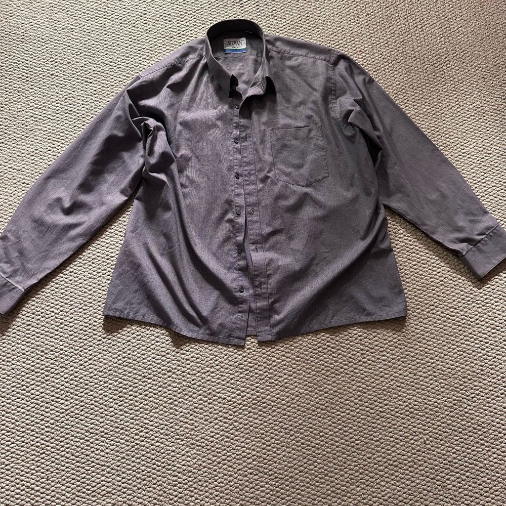Men’s gray XL Silvan button up. In good quality